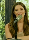 Ashley-Greene-dot-nl_TheTwilightEffect-MackenzieFoy1065.jpg