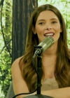 Ashley-Greene-dot-nl_TheTwilightEffect-MackenzieFoy1066.jpg