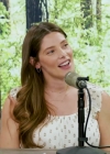 Ashley-Greene-dot-nl_TheTwilightEffect-MackenzieFoy1312.jpg