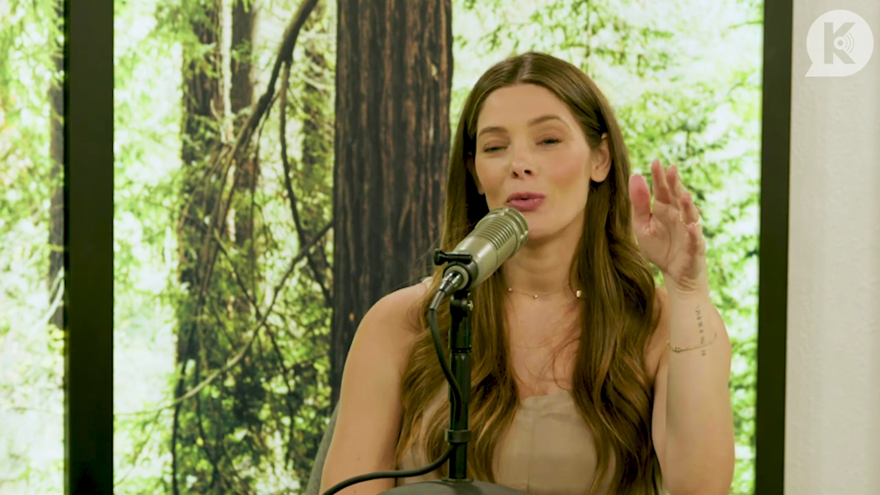 Ashley-Greene-dot-nl_TheTwilightEffect-CastingDirectorsTriciaWoodAndLisaZagoria0214.jpg Ashley-Greene-dot-nl_TheTwilightEffect-CastingDirectorsTriciaWoodAndLisaZagoria0214.jpg