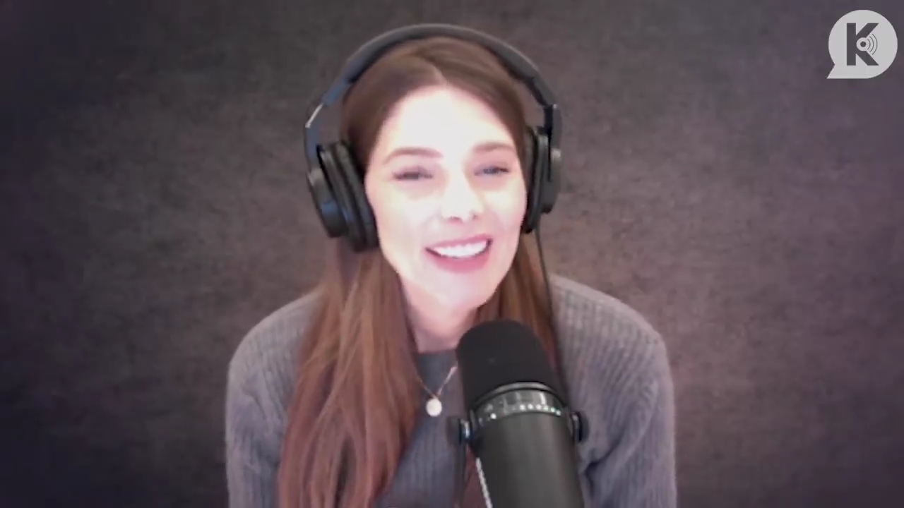 Ashley-Greene-dot-nl_TheTwilightEffect-PeterFacinelliLivestream0021.jpg
