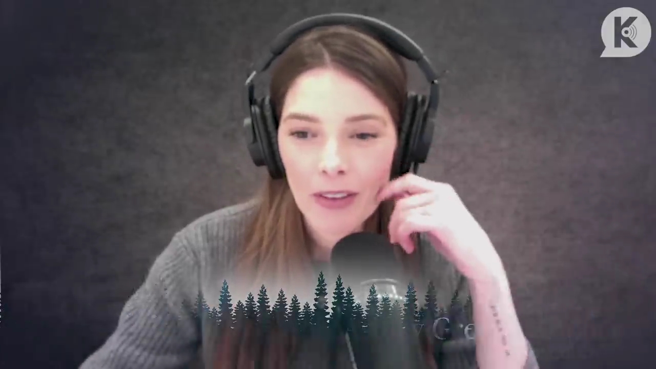 Ashley-Greene-dot-nl_TheTwilightEffect-PeterFacinelliLivestream0034.jpg
