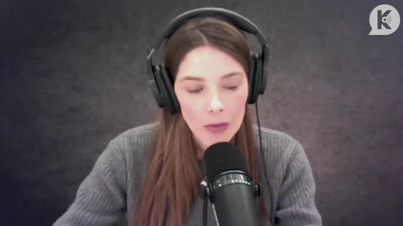 Ashley-Greene-dot-nl_TheTwilightEffect-PeterFacinelliLivestream0036.jpg