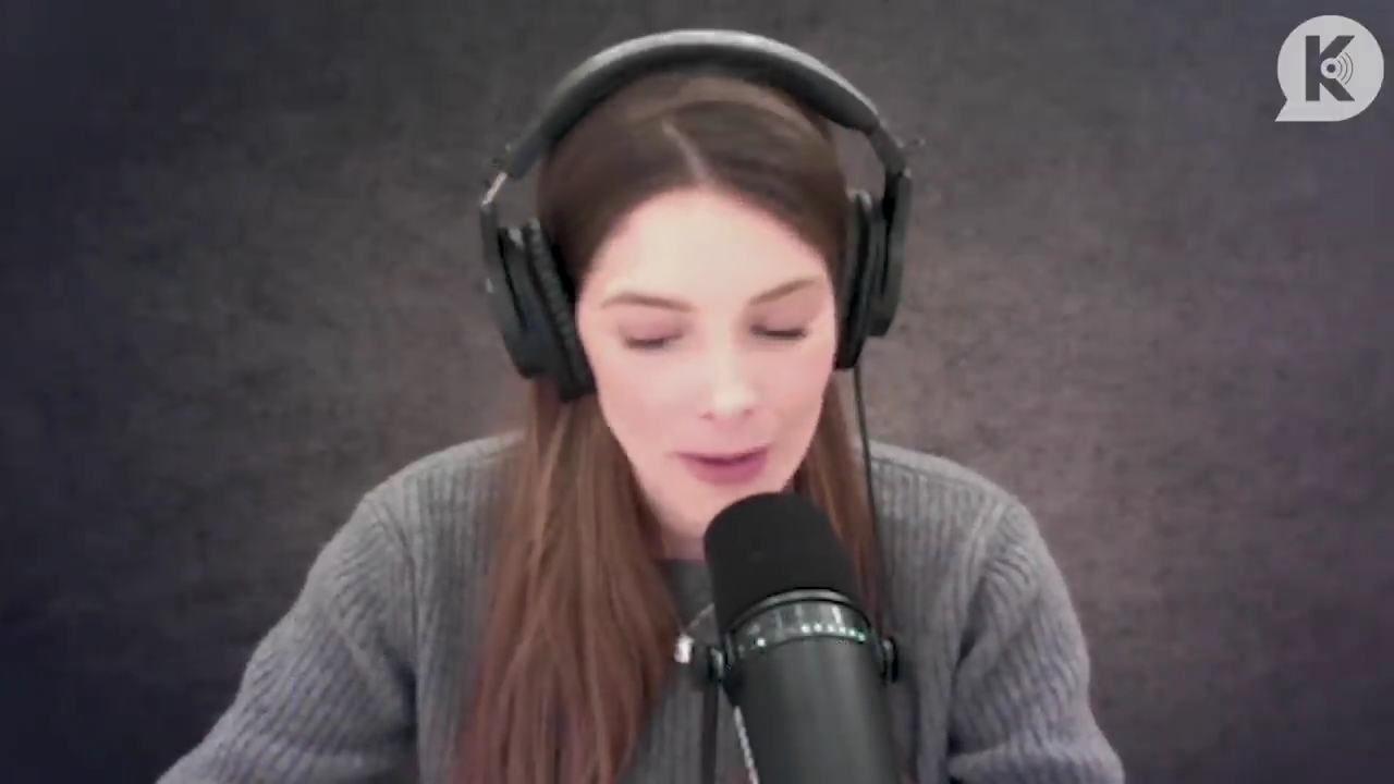 Ashley-Greene-dot-nl_TheTwilightEffect-PeterFacinelliLivestream0053.jpg
