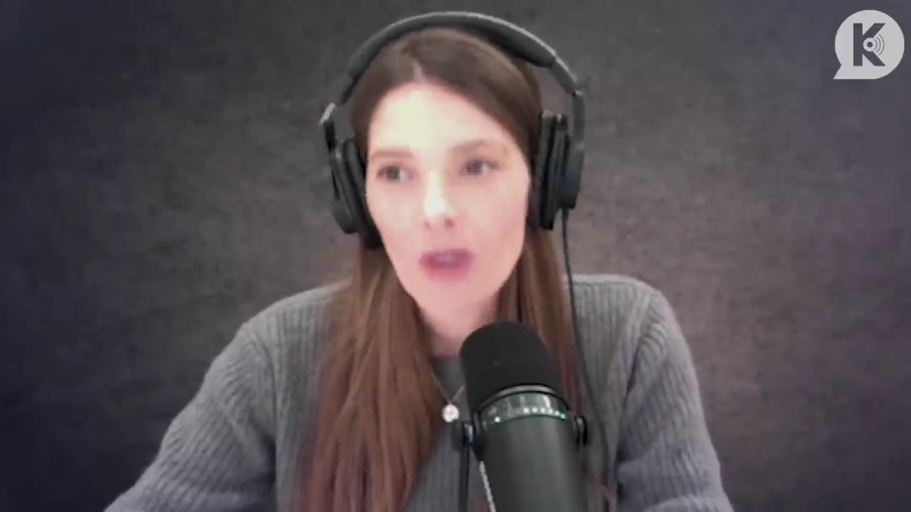 Ashley-Greene-dot-nl_TheTwilightEffect-PeterFacinelliLivestream0057.jpg