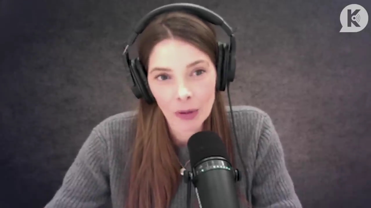 Ashley-Greene-dot-nl_TheTwilightEffect-PeterFacinelliLivestream0071.jpg Ashley-Greene-dot-nl_TheTwilightEffect-PeterFacinelliLivestream0071.jpg