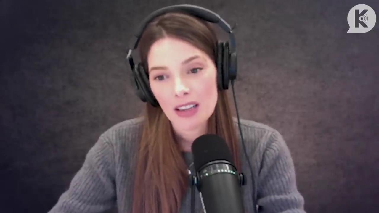 Ashley-Greene-dot-nl_TheTwilightEffect-PeterFacinelliLivestream0119.jpg