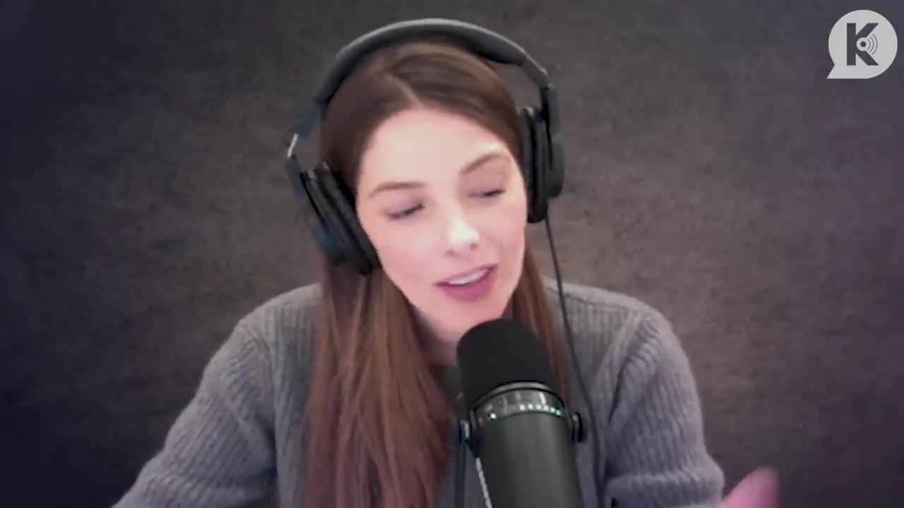 Ashley-Greene-dot-nl_TheTwilightEffect-PeterFacinelliLivestream0124.jpg