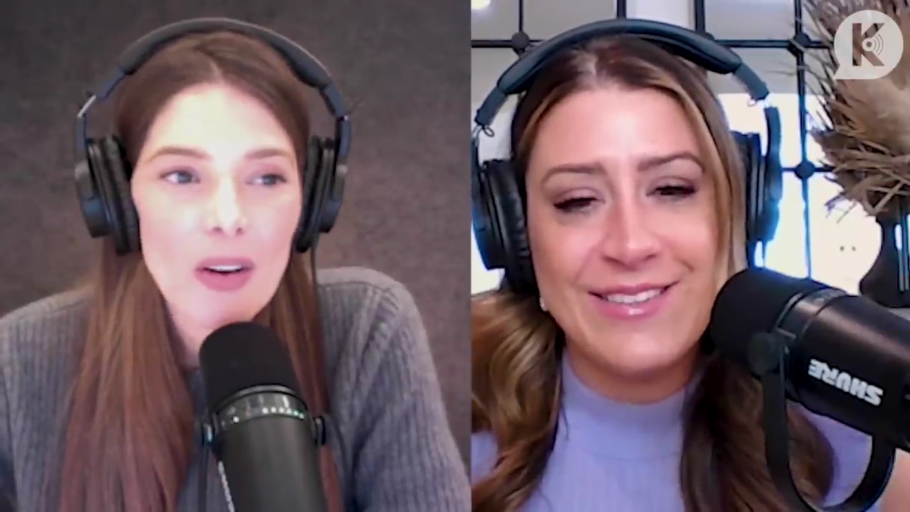 Ashley-Greene-dot-nl_TheTwilightEffect-PeterFacinelliLivestream0137.jpg