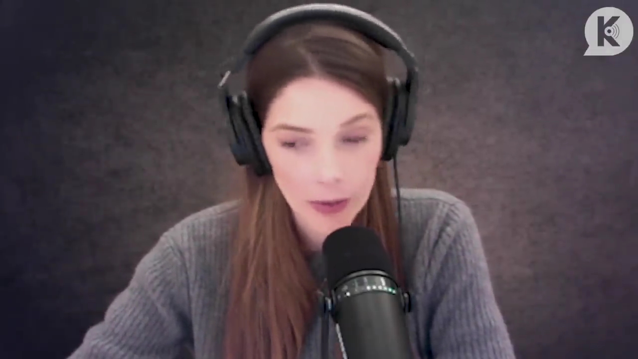 Ashley-Greene-dot-nl_TheTwilightEffect-PeterFacinelliLivestream0143.jpg