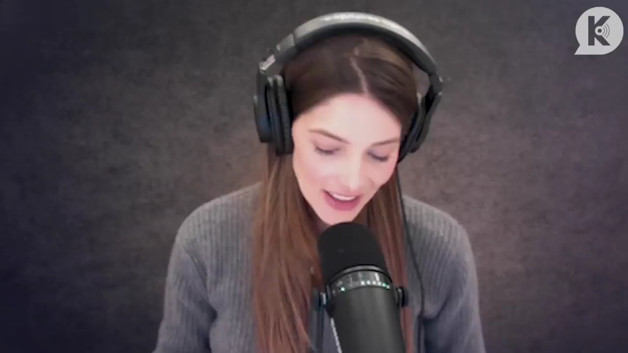 Ashley-Greene-dot-nl_TheTwilightEffect-PeterFacinelliLivestream0194.jpg
