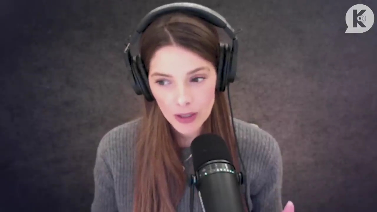 Ashley-Greene-dot-nl_TheTwilightEffect-PeterFacinelliLivestream0263.jpg