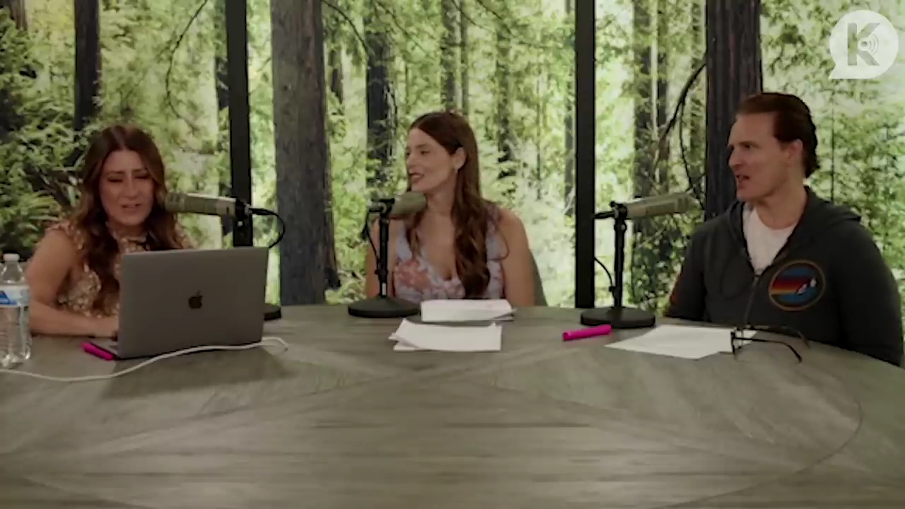 Ashley-Greene-dot-nl_TheTwilightEffect-PeterFacinelliLivestream0575.jpg