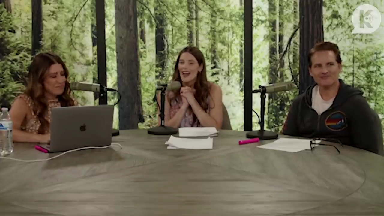 Ashley-Greene-dot-nl_TheTwilightEffect-PeterFacinelliLivestream0592.jpg