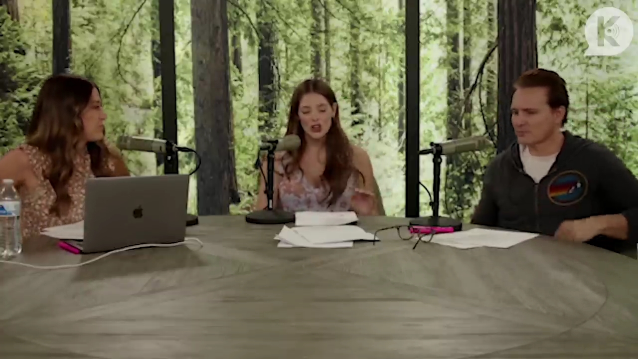 Ashley-Greene-dot-nl_TheTwilightEffect-PeterFacinelliLivestream0660.jpg Ashley-Greene-dot-nl_TheTwilightEffect-PeterFacinelliLivestream0660.jpg