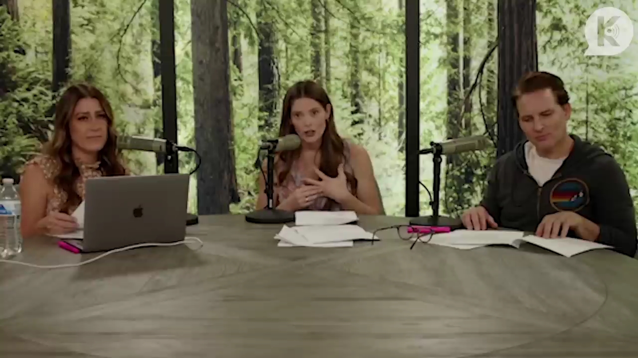 Ashley-Greene-dot-nl_TheTwilightEffect-PeterFacinelliLivestream0668.jpg
