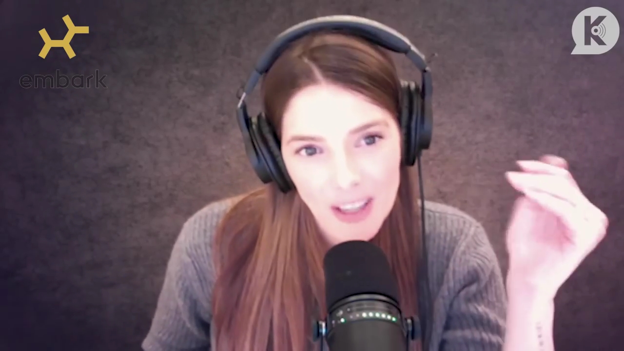 Ashley-Greene-dot-nl_TheTwilightEffect-PeterFacinelliLivestream0767.jpg