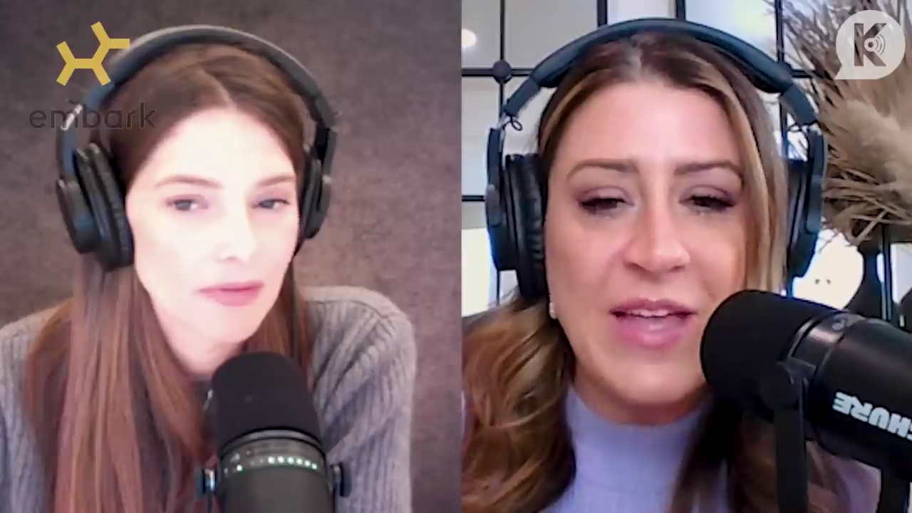 Ashley-Greene-dot-nl_TheTwilightEffect-PeterFacinelliLivestream0847.jpg