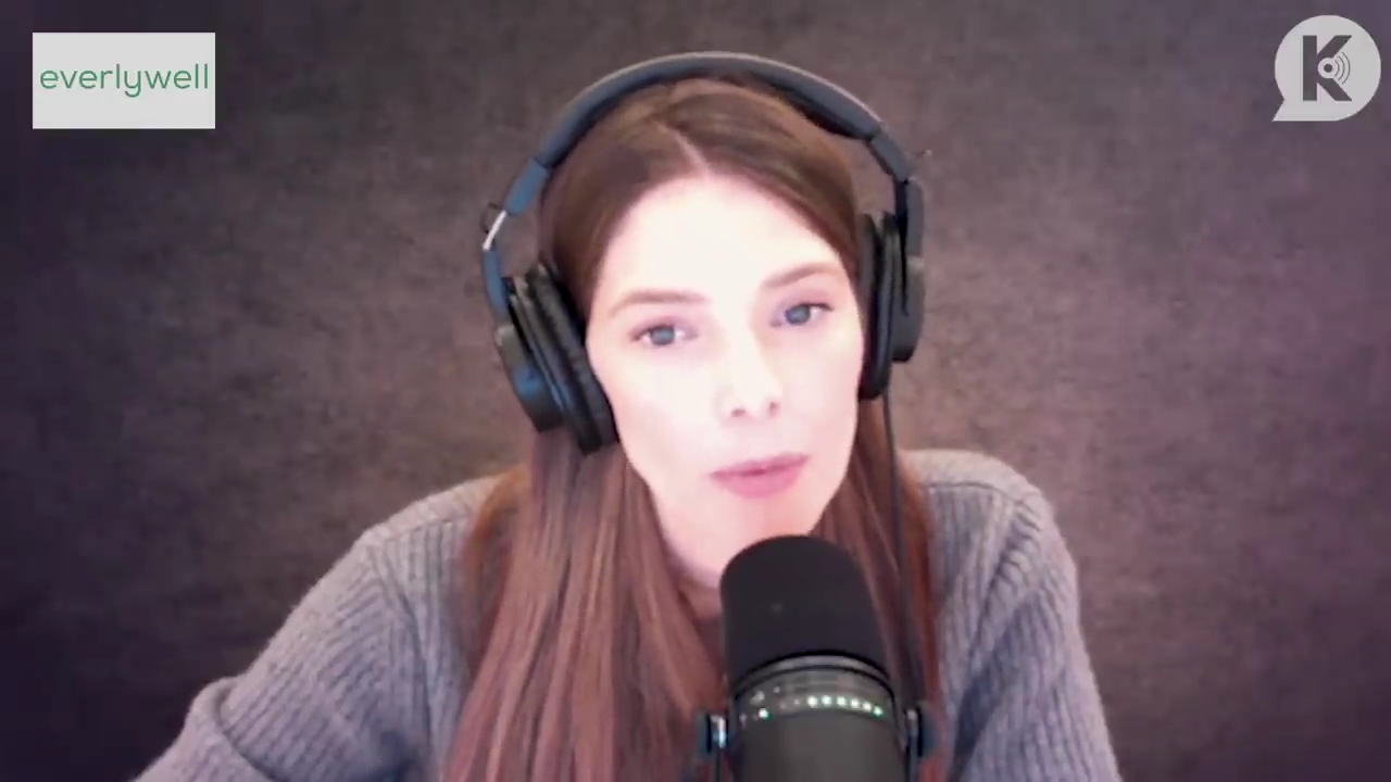 Ashley-Greene-dot-nl_TheTwilightEffect-PeterFacinelliLivestream0925.jpg Ashley-Greene-dot-nl_TheTwilightEffect-PeterFacinelliLivestream0925.jpg