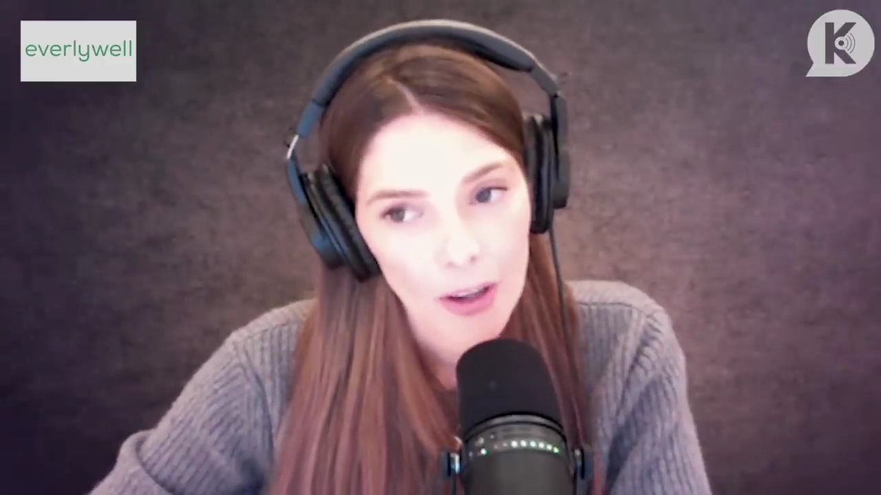 Ashley-Greene-dot-nl_TheTwilightEffect-PeterFacinelliLivestream0940.jpg Ashley-Greene-dot-nl_TheTwilightEffect-PeterFacinelliLivestream0940.jpg