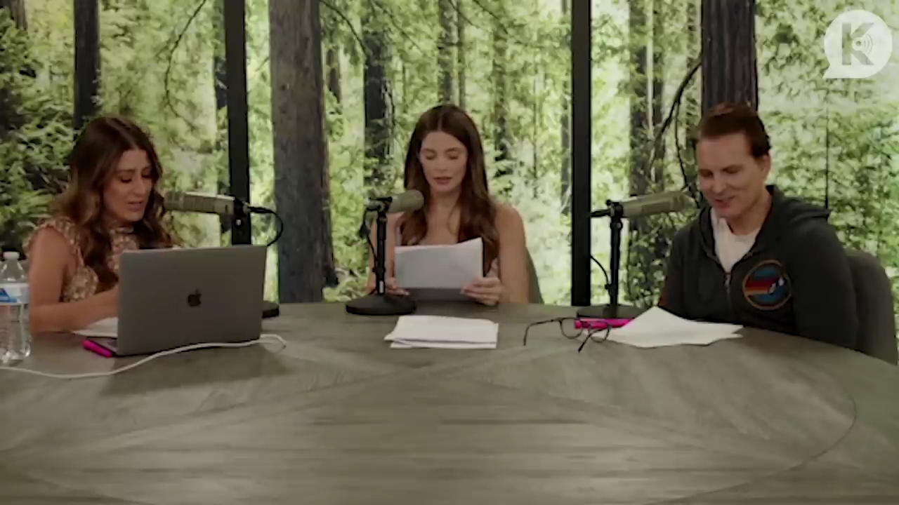 Ashley-Greene-dot-nl_TheTwilightEffect-PeterFacinelliLivestream1036.jpg Ashley-Greene-dot-nl_TheTwilightEffect-PeterFacinelliLivestream1036.jpg