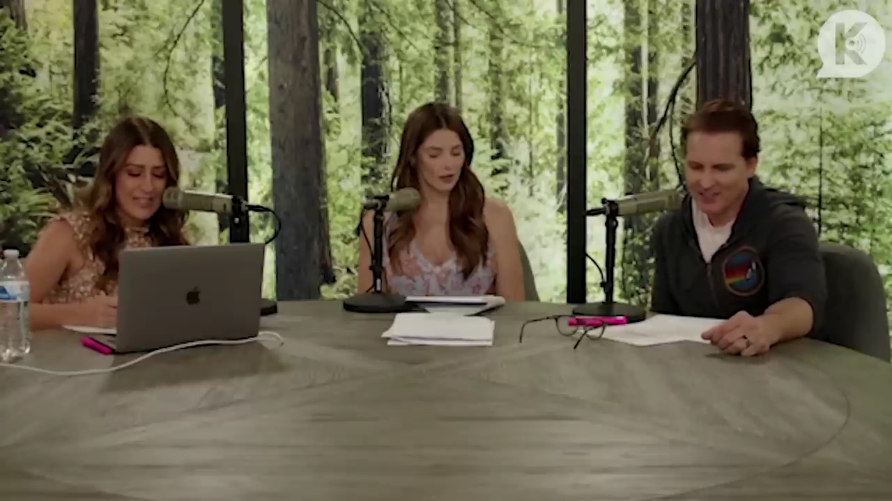 Ashley-Greene-dot-nl_TheTwilightEffect-PeterFacinelliLivestream1069.jpg Ashley-Greene-dot-nl_TheTwilightEffect-PeterFacinelliLivestream1069.jpg