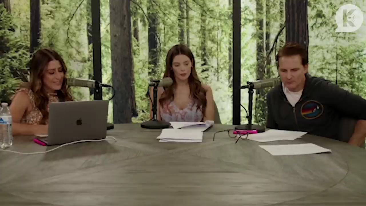 Ashley-Greene-dot-nl_TheTwilightEffect-PeterFacinelliLivestream1115.jpg Ashley-Greene-dot-nl_TheTwilightEffect-PeterFacinelliLivestream1115.jpg