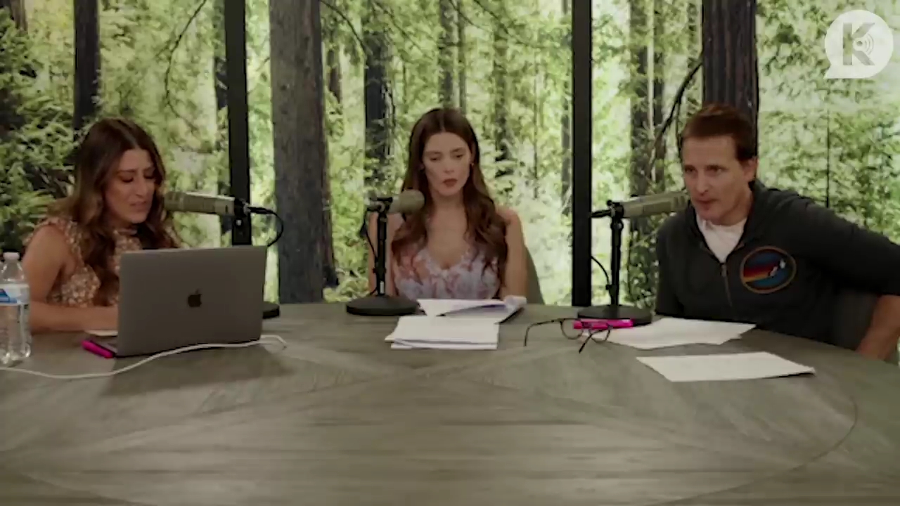 Ashley-Greene-dot-nl_TheTwilightEffect-PeterFacinelliLivestream1116.jpg Ashley-Greene-dot-nl_TheTwilightEffect-PeterFacinelliLivestream1116.jpg