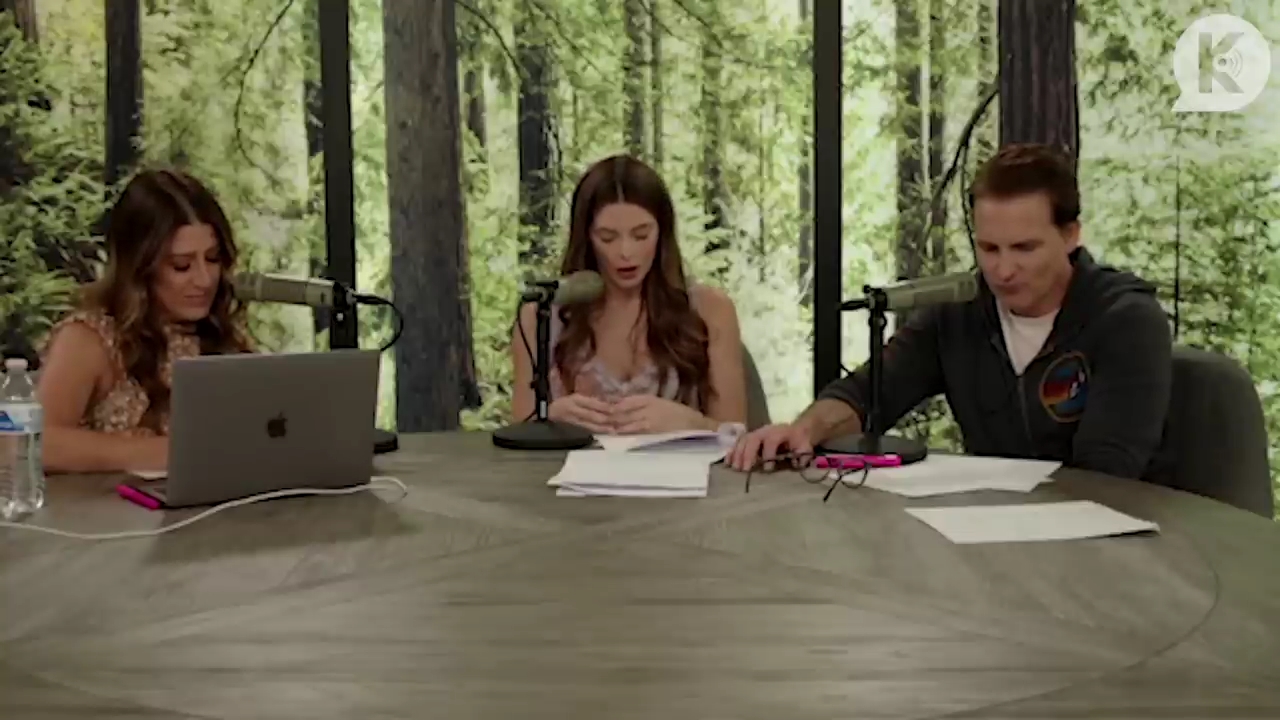 Ashley-Greene-dot-nl_TheTwilightEffect-PeterFacinelliLivestream1148.jpg Ashley-Greene-dot-nl_TheTwilightEffect-PeterFacinelliLivestream1148.jpg