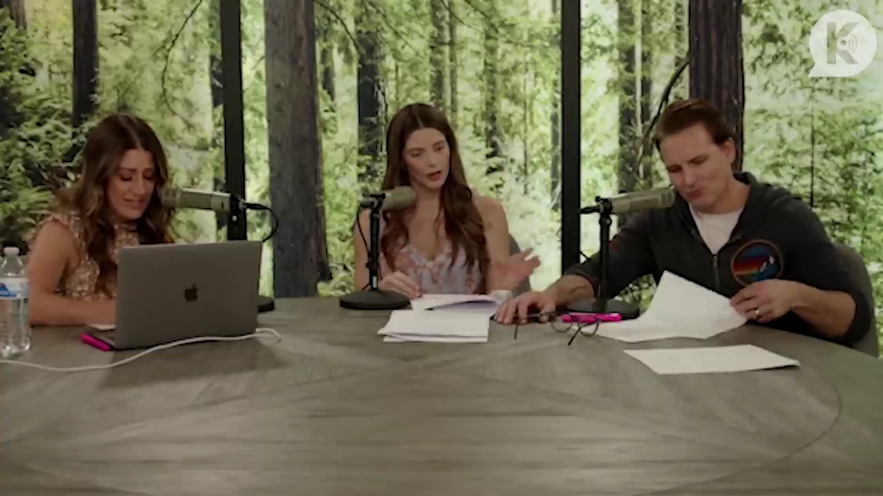 Ashley-Greene-dot-nl_TheTwilightEffect-PeterFacinelliLivestream1156.jpg Ashley-Greene-dot-nl_TheTwilightEffect-PeterFacinelliLivestream1156.jpg