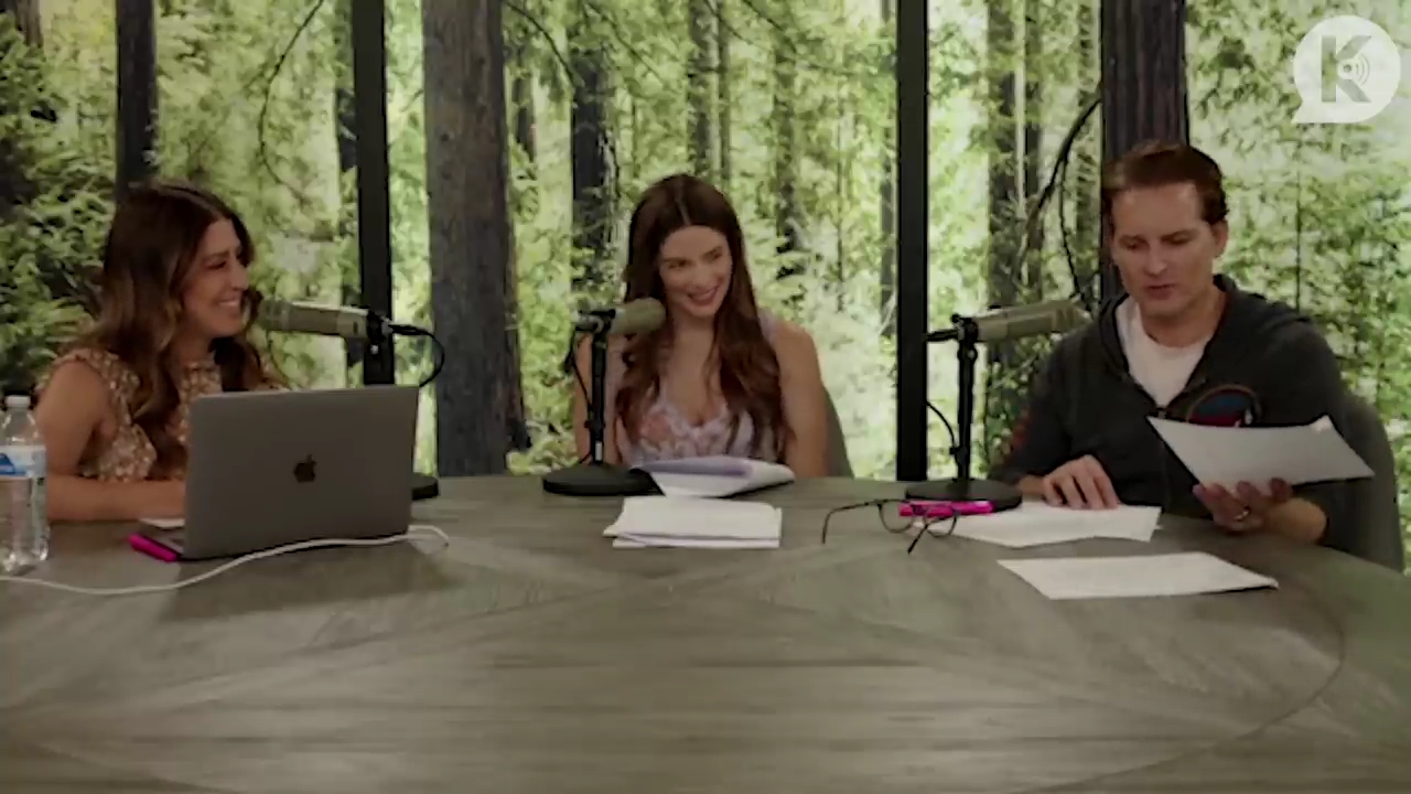 Ashley-Greene-dot-nl_TheTwilightEffect-PeterFacinelliLivestream1166.jpg Ashley-Greene-dot-nl_TheTwilightEffect-PeterFacinelliLivestream1166.jpg