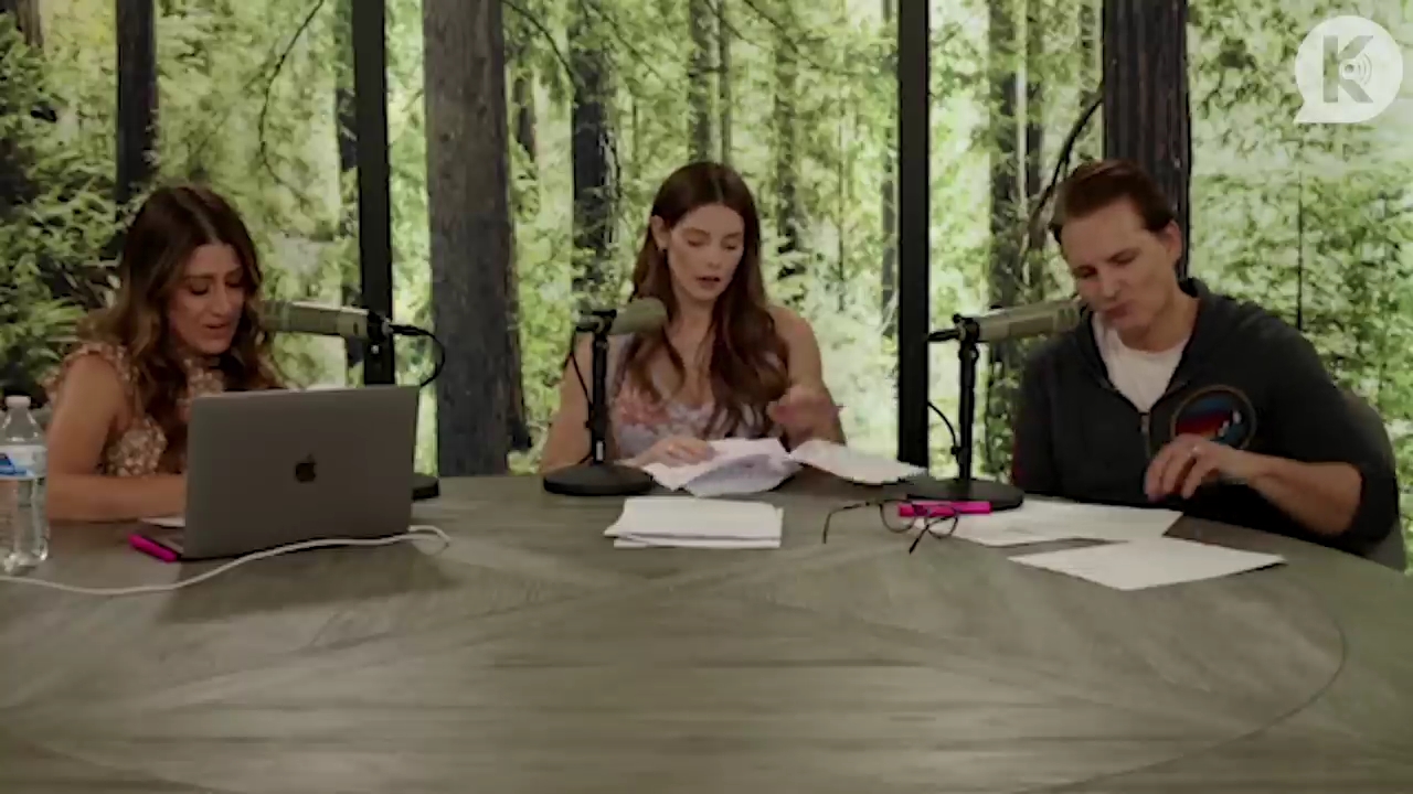 Ashley-Greene-dot-nl_TheTwilightEffect-PeterFacinelliLivestream1216.jpg Ashley-Greene-dot-nl_TheTwilightEffect-PeterFacinelliLivestream1216.jpg