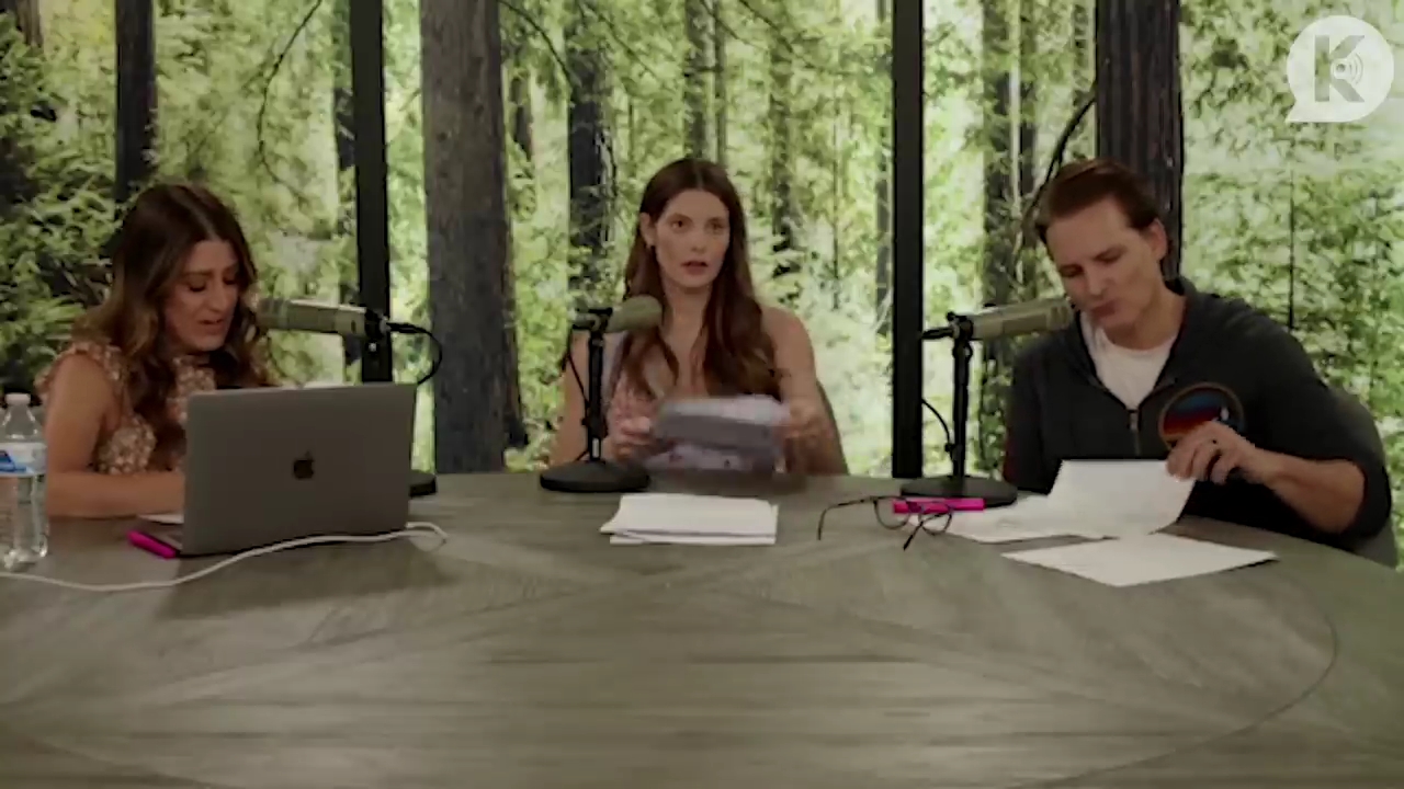 Ashley-Greene-dot-nl_TheTwilightEffect-PeterFacinelliLivestream1217.jpg Ashley-Greene-dot-nl_TheTwilightEffect-PeterFacinelliLivestream1217.jpg