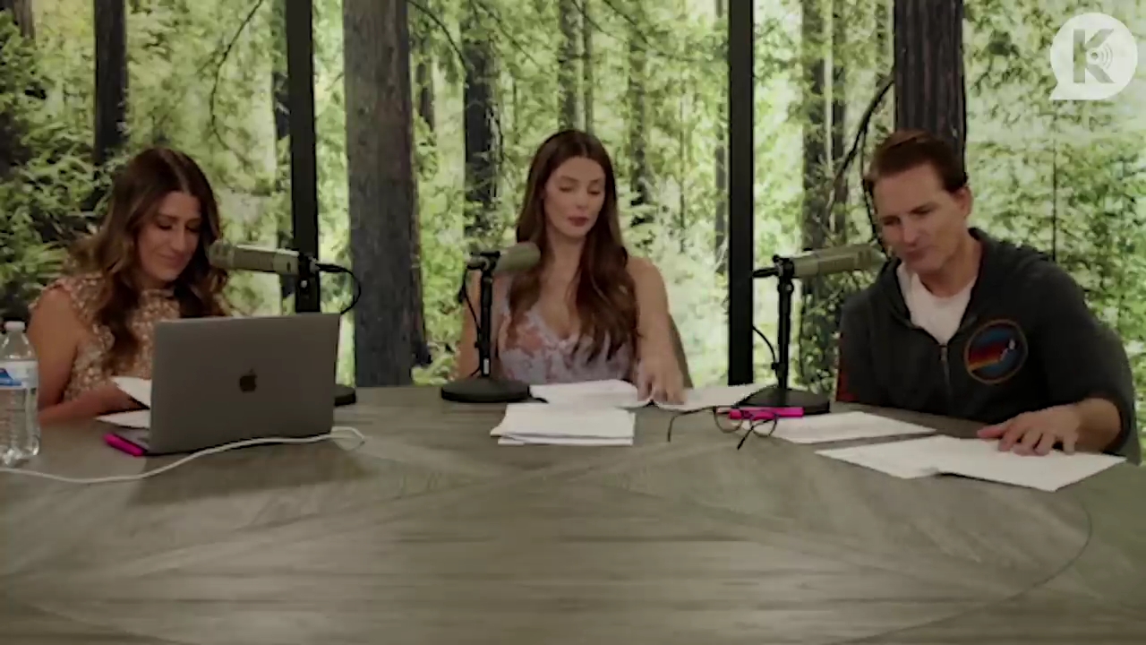 Ashley-Greene-dot-nl_TheTwilightEffect-PeterFacinelliLivestream1292.jpg Ashley-Greene-dot-nl_TheTwilightEffect-PeterFacinelliLivestream1292.jpg