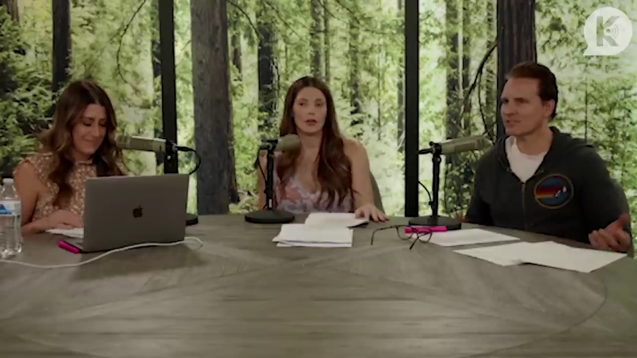 Ashley-Greene-dot-nl_TheTwilightEffect-PeterFacinelliLivestream1294.jpg Ashley-Greene-dot-nl_TheTwilightEffect-PeterFacinelliLivestream1294.jpg