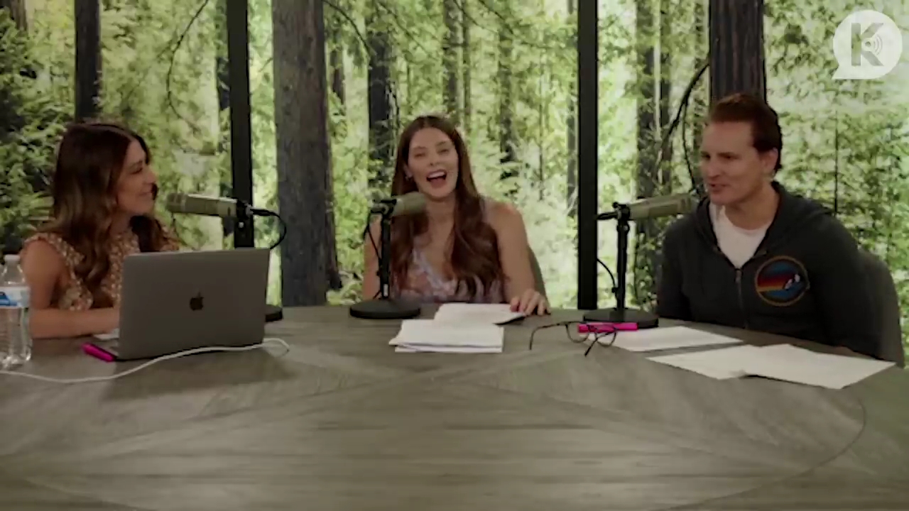 Ashley-Greene-dot-nl_TheTwilightEffect-PeterFacinelliLivestream1297.jpg Ashley-Greene-dot-nl_TheTwilightEffect-PeterFacinelliLivestream1297.jpg