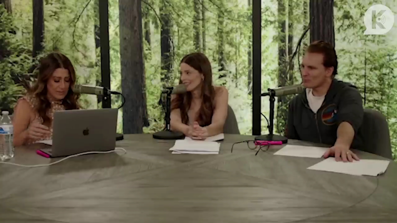 Ashley-Greene-dot-nl_TheTwilightEffect-PeterFacinelliLivestream1406.jpg Ashley-Greene-dot-nl_TheTwilightEffect-PeterFacinelliLivestream1406.jpg