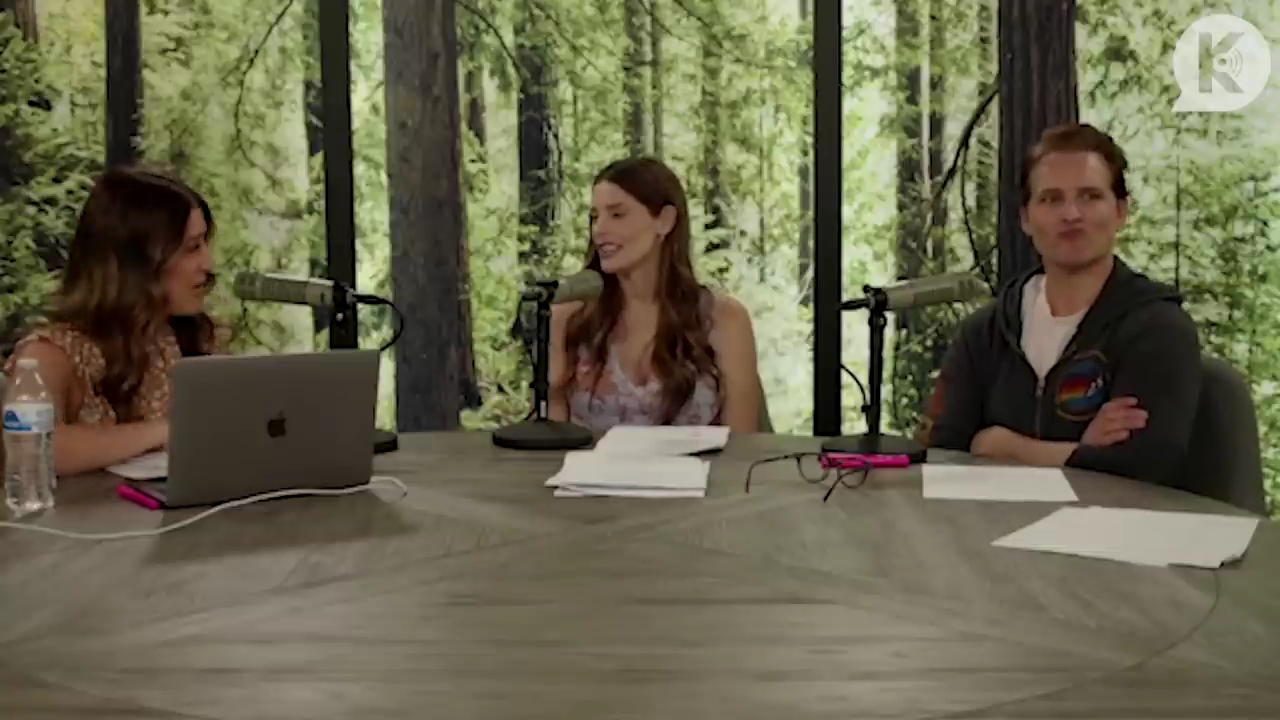 Ashley-Greene-dot-nl_TheTwilightEffect-PeterFacinelliLivestream1622.jpg Ashley-Greene-dot-nl_TheTwilightEffect-PeterFacinelliLivestream1622.jpg