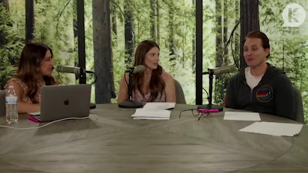 Ashley-Greene-dot-nl_TheTwilightEffect-PeterFacinelliLivestream1686.jpg Ashley-Greene-dot-nl_TheTwilightEffect-PeterFacinelliLivestream1686.jpg