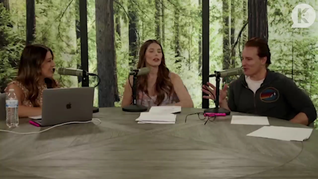 Ashley-Greene-dot-nl_TheTwilightEffect-PeterFacinelliLivestream1696.jpg Ashley-Greene-dot-nl_TheTwilightEffect-PeterFacinelliLivestream1696.jpg