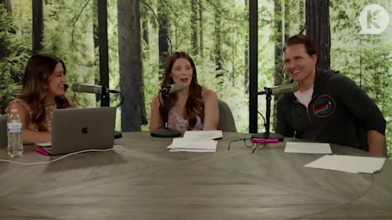 Ashley-Greene-dot-nl_TheTwilightEffect-PeterFacinelliLivestream1699.jpg Ashley-Greene-dot-nl_TheTwilightEffect-PeterFacinelliLivestream1699.jpg