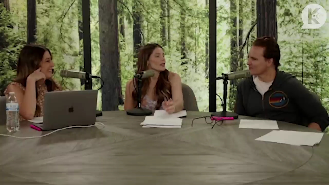 Ashley-Greene-dot-nl_TheTwilightEffect-PeterFacinelliLivestream1703.jpg