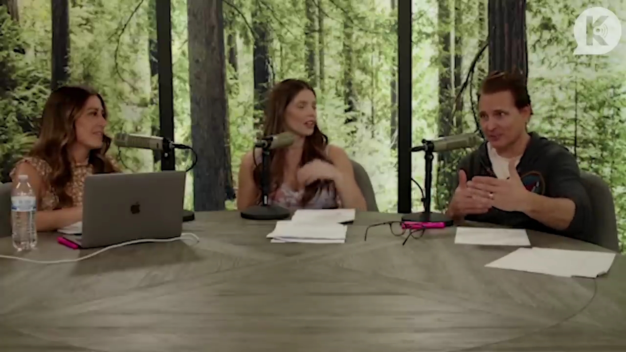 Ashley-Greene-dot-nl_TheTwilightEffect-PeterFacinelliLivestream1825.jpg Ashley-Greene-dot-nl_TheTwilightEffect-PeterFacinelliLivestream1825.jpg