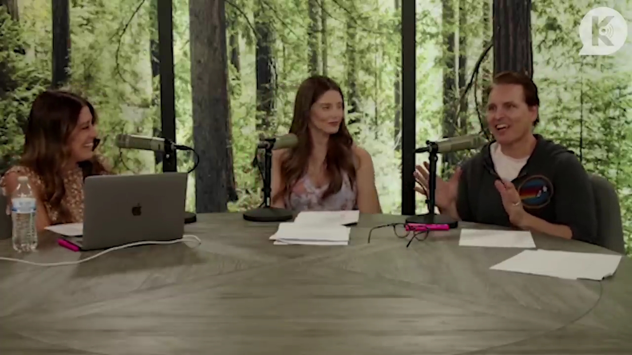 Ashley-Greene-dot-nl_TheTwilightEffect-PeterFacinelliLivestream1860.jpg Ashley-Greene-dot-nl_TheTwilightEffect-PeterFacinelliLivestream1860.jpg