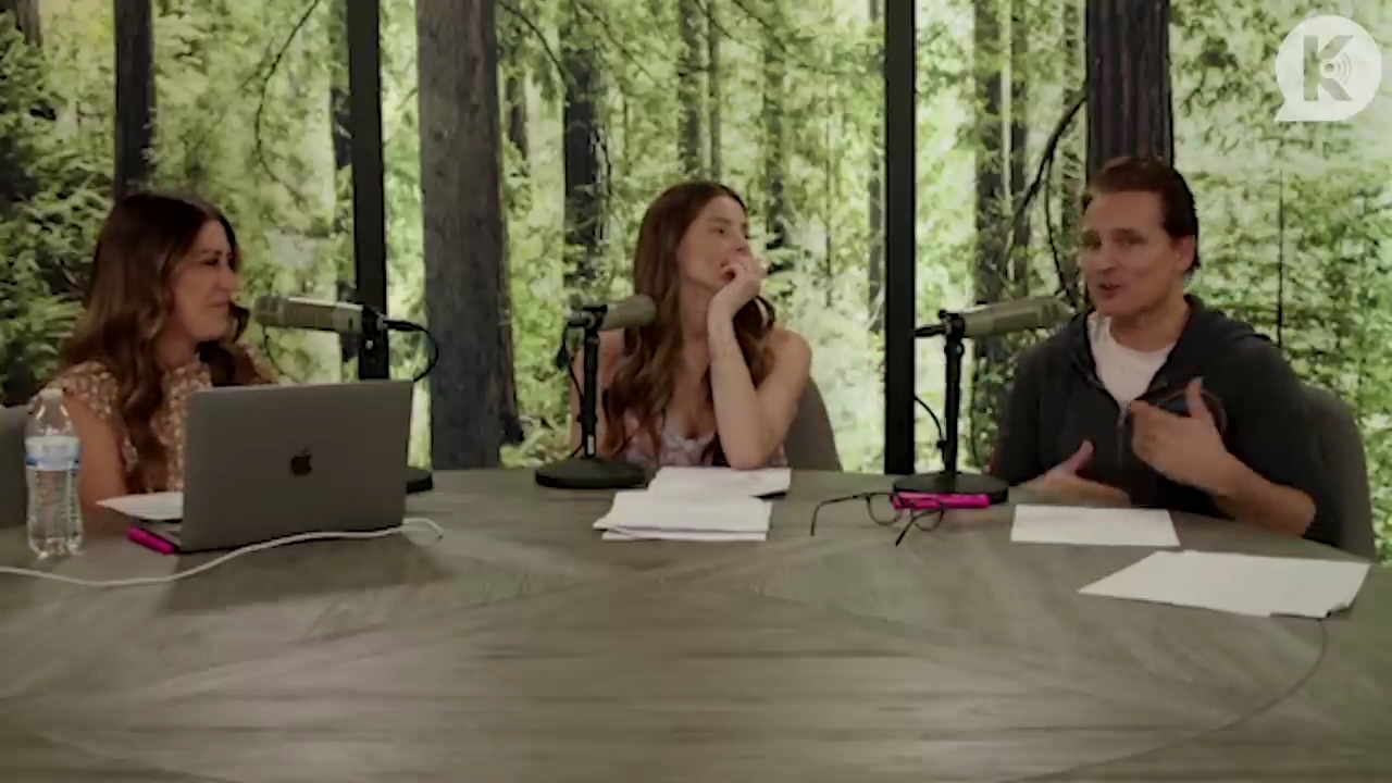 Ashley-Greene-dot-nl_TheTwilightEffect-PeterFacinelliLivestream1864.jpg