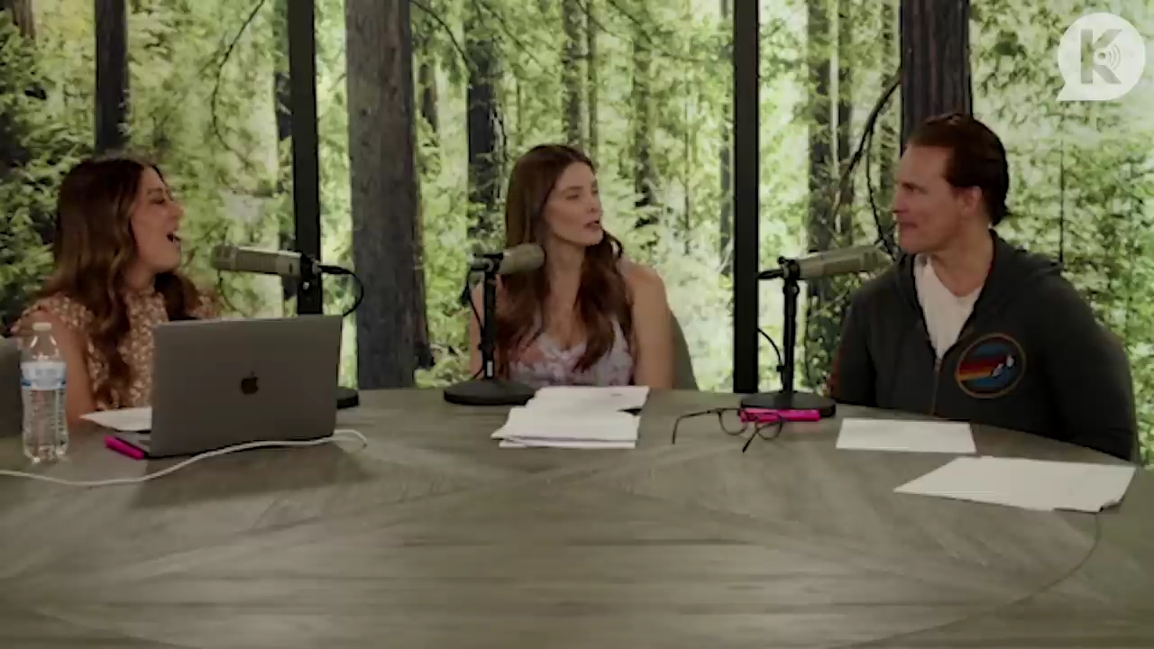 Ashley-Greene-dot-nl_TheTwilightEffect-PeterFacinelliLivestream1917.jpg