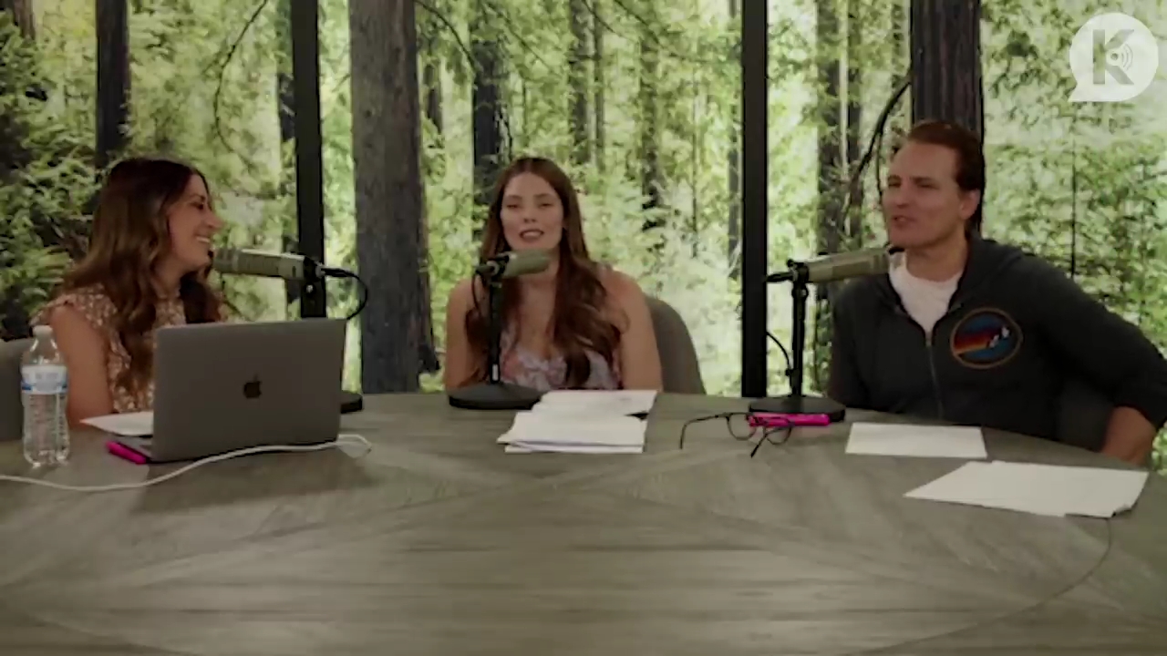 Ashley-Greene-dot-nl_TheTwilightEffect-PeterFacinelliLivestream1930.jpg