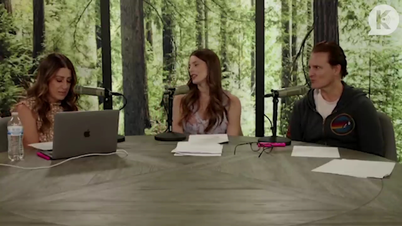 Ashley-Greene-dot-nl_TheTwilightEffect-PeterFacinelliLivestream1952.jpg Ashley-Greene-dot-nl_TheTwilightEffect-PeterFacinelliLivestream1952.jpg