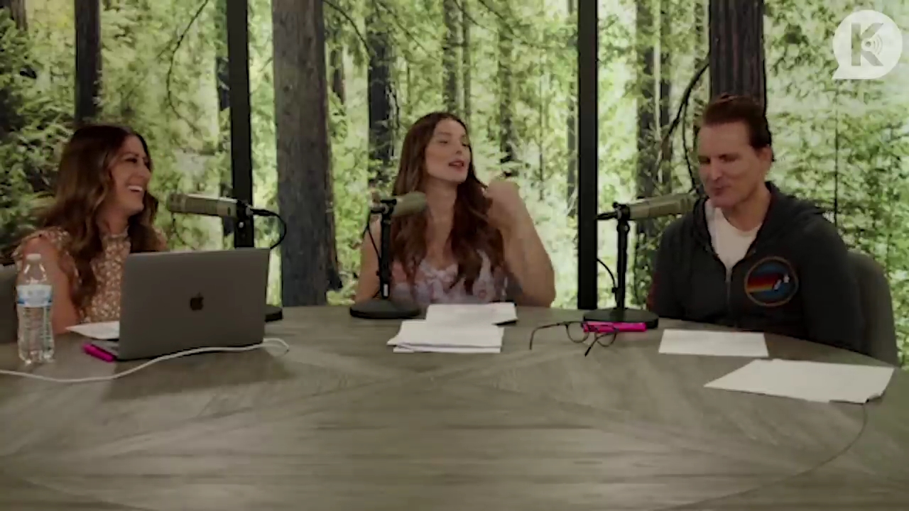 Ashley-Greene-dot-nl_TheTwilightEffect-PeterFacinelliLivestream1970.jpg Ashley-Greene-dot-nl_TheTwilightEffect-PeterFacinelliLivestream1970.jpg