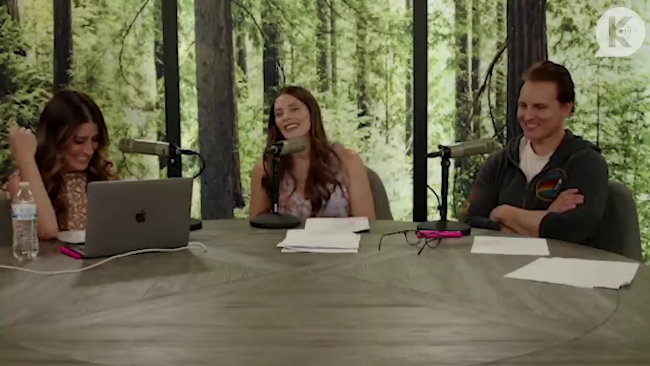 Ashley-Greene-dot-nl_TheTwilightEffect-PeterFacinelliLivestream1988.jpg Ashley-Greene-dot-nl_TheTwilightEffect-PeterFacinelliLivestream1988.jpg